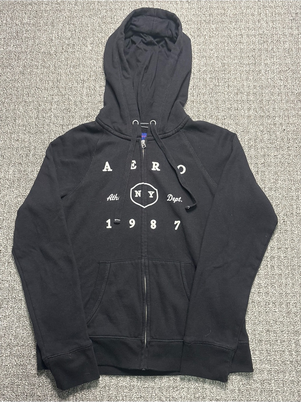 Y2K 2000s style Aeropostale NY 1987 Spellout Zip up | $25